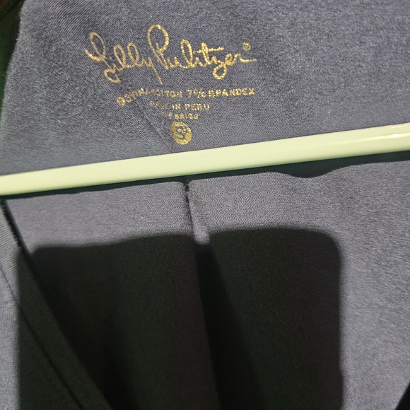 Lily Pulitzer EUC Small Plain Navy V-Neck Women's Top - Picture 3 of 3